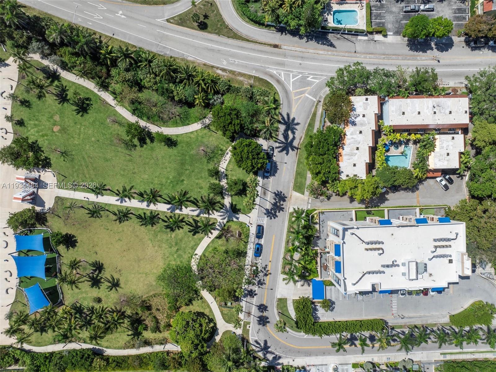 CORONA BAY TOWNHOUSES CON - Residential