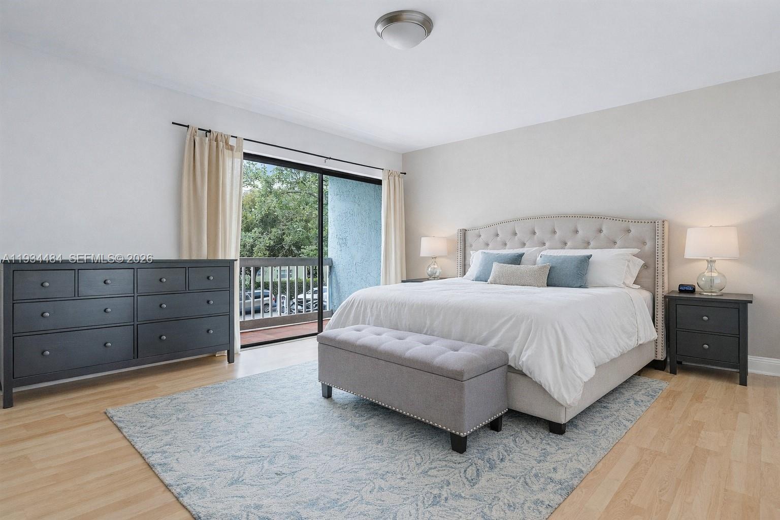 CORONA BAY TOWNHOUSES CON - Residential