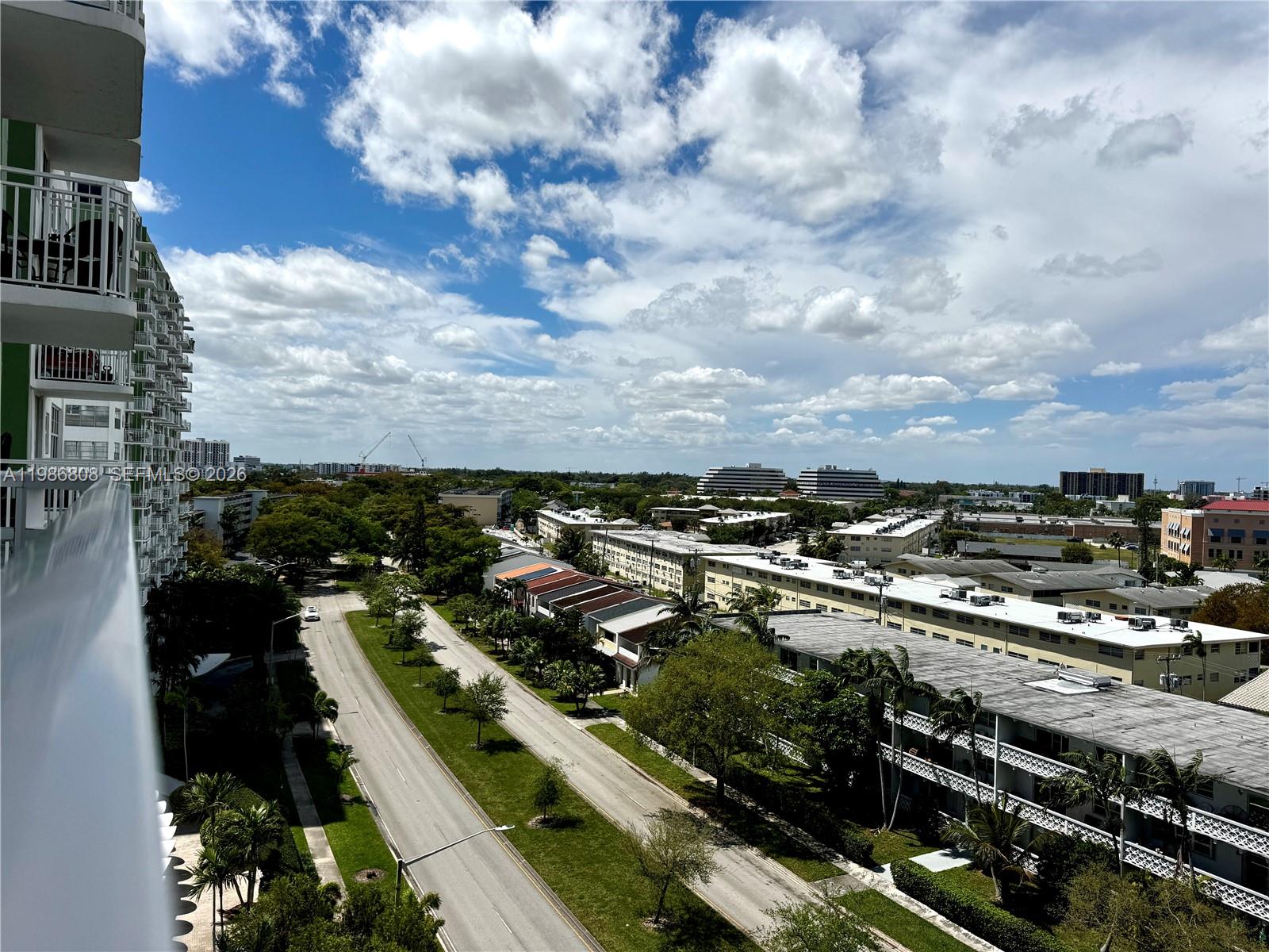 BAYVIEW TOWERS CONDO SOUT - Residential