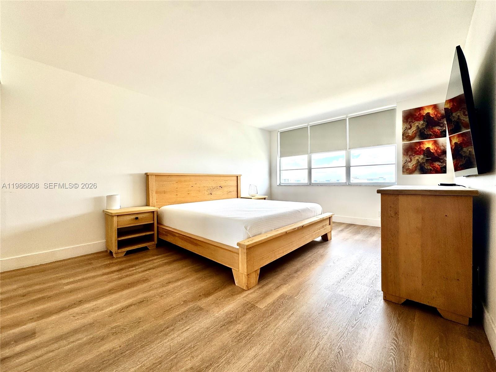 BAYVIEW TOWERS CONDO SOUT - Residential