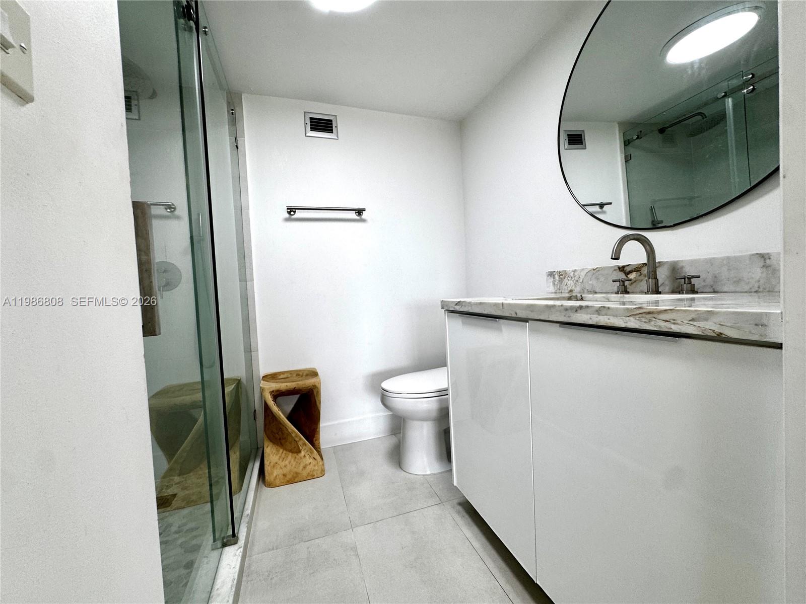 BAYVIEW TOWERS CONDO SOUT - Residential