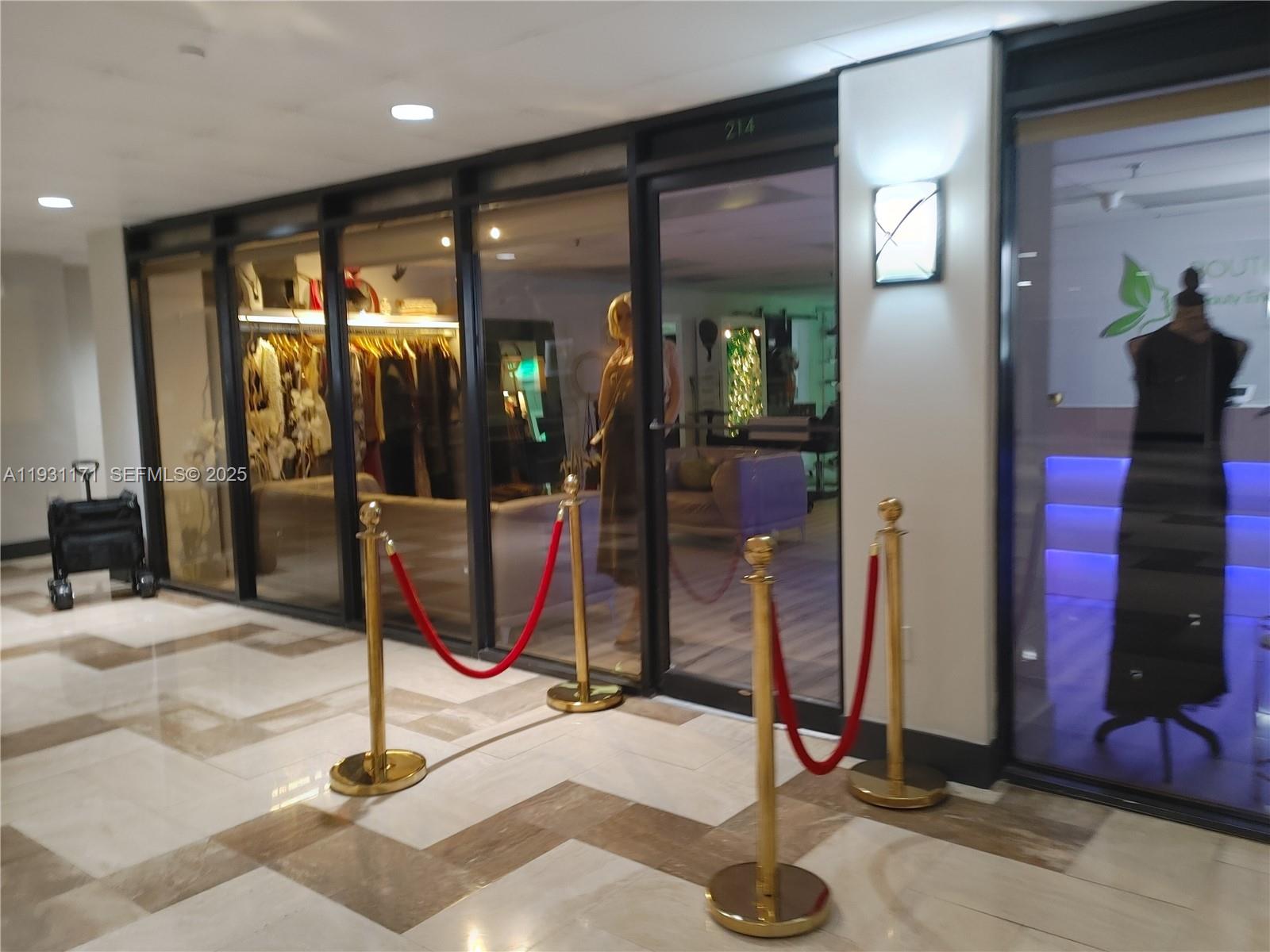 VENETIA CONDO - Residential