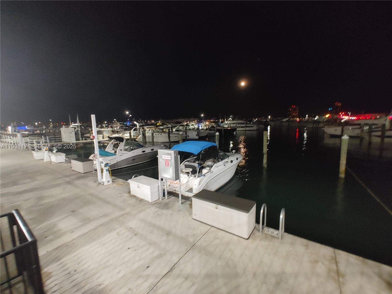 VENETIA CONDO - Residential