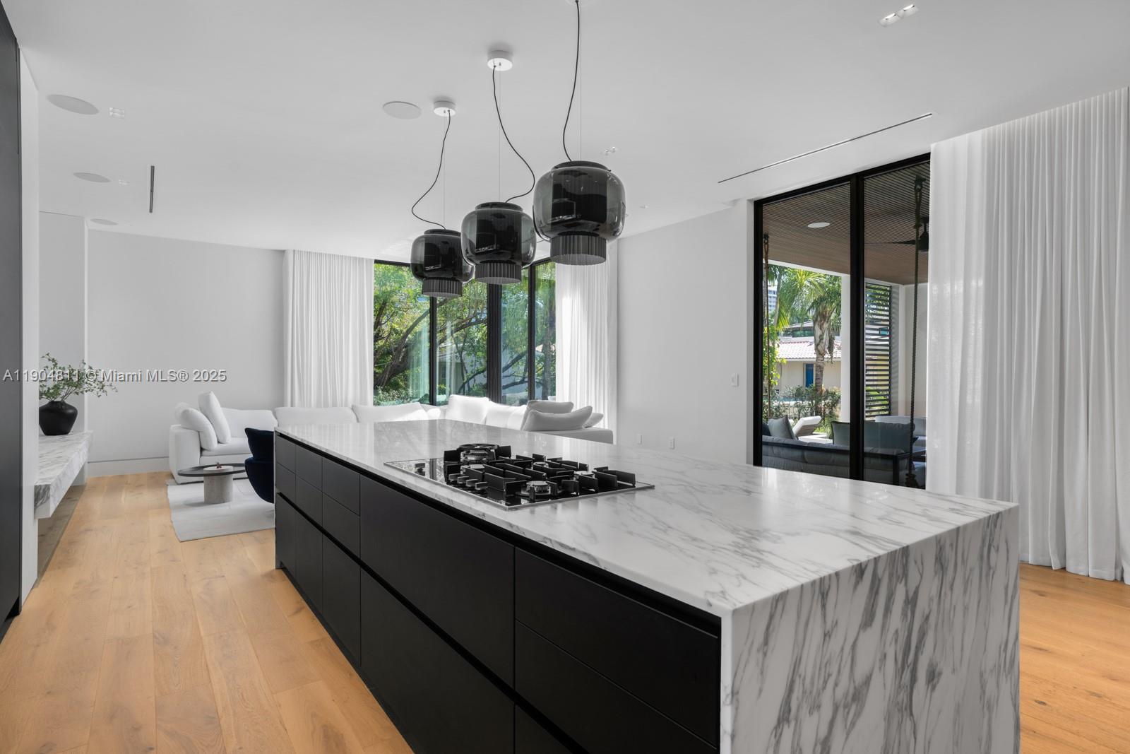 BAL HARBOUR RESIDENTIAL S - Residential