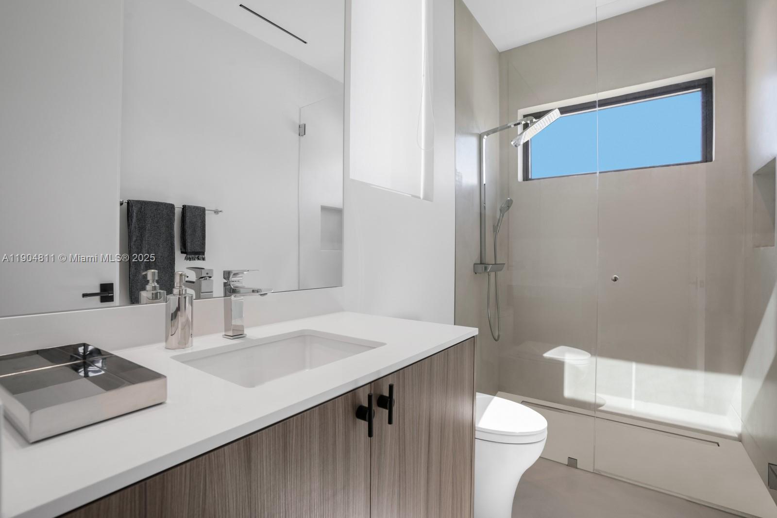 BAL HARBOUR RESIDENTIAL S - Residential