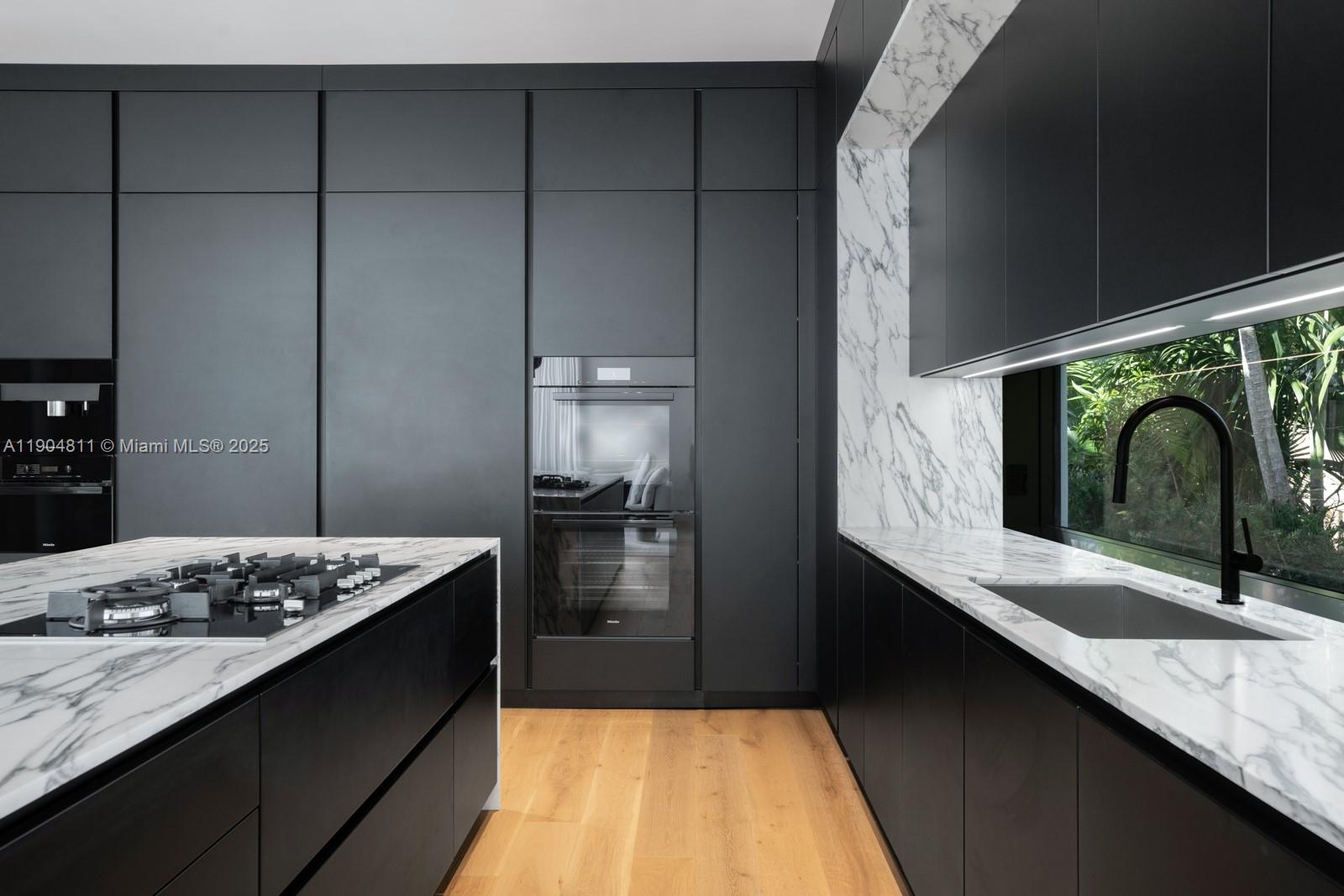 BAL HARBOUR RESIDENTIAL S - Residential