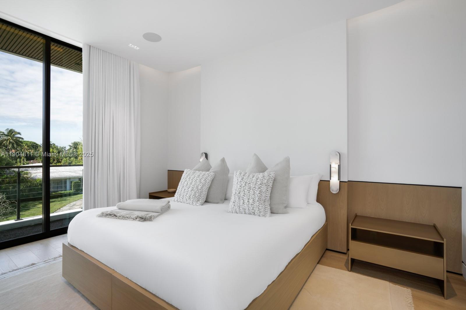 BAL HARBOUR RESIDENTIAL S - Residential