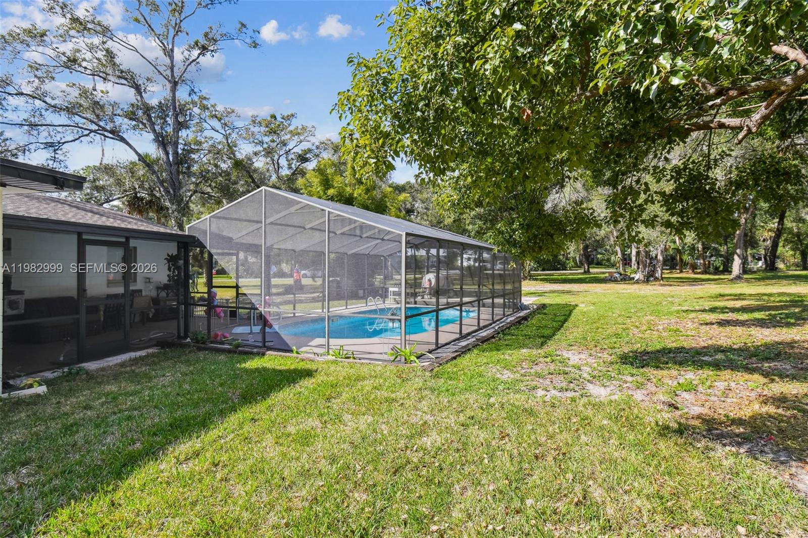 MOUNT PLYMOUTH - Residential