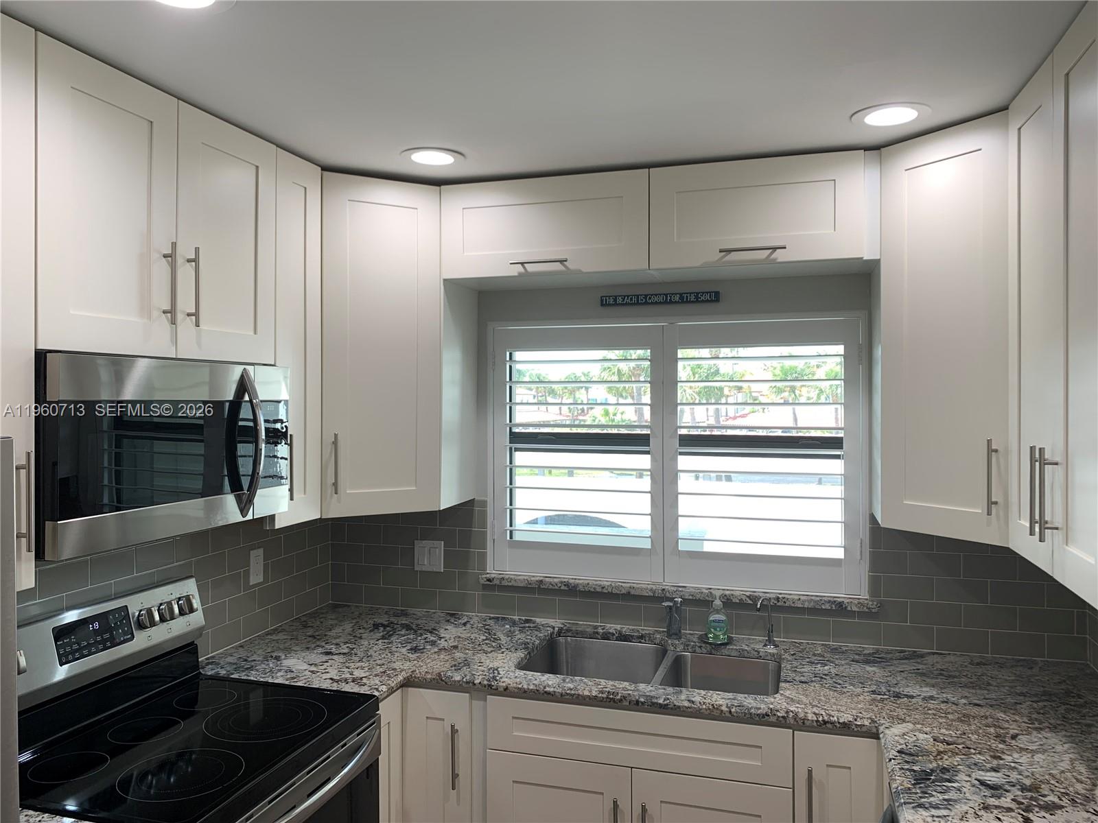 HANSONS LANDING CONDO - Residential