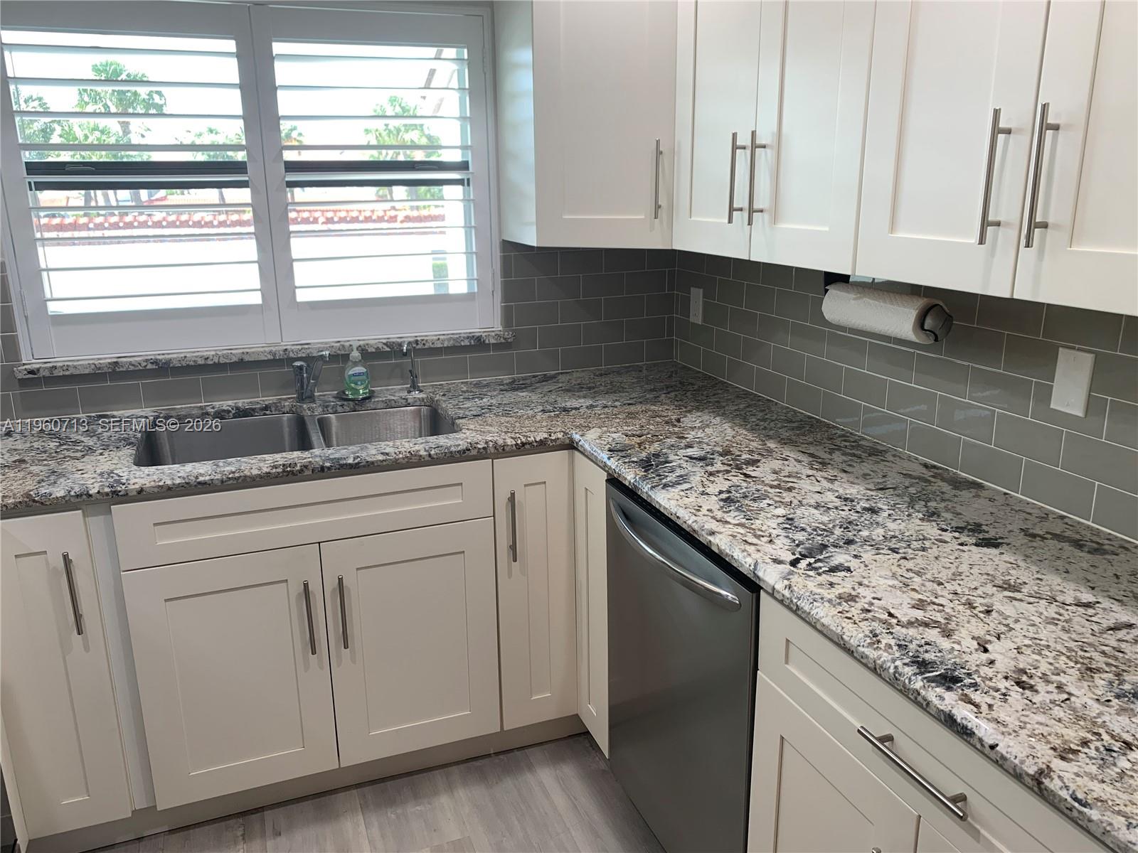 HANSONS LANDING CONDO - Residential