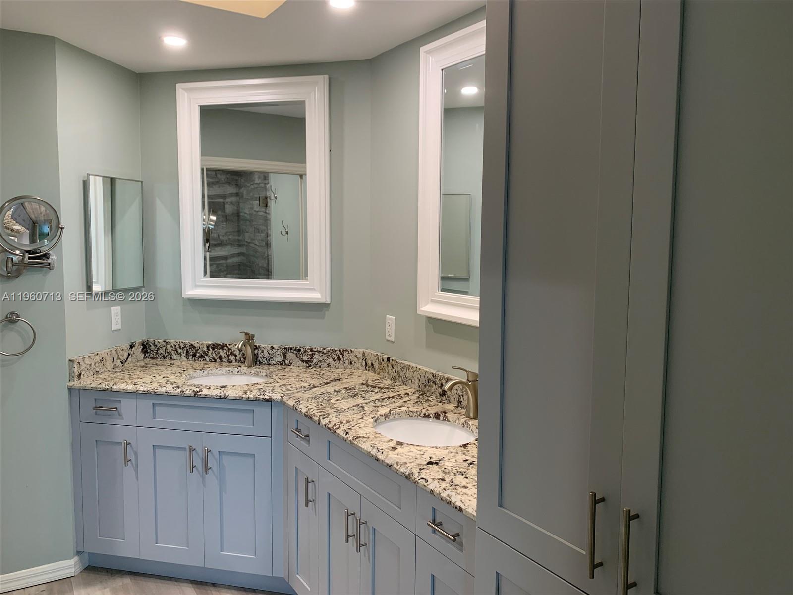 HANSONS LANDING CONDO - Residential