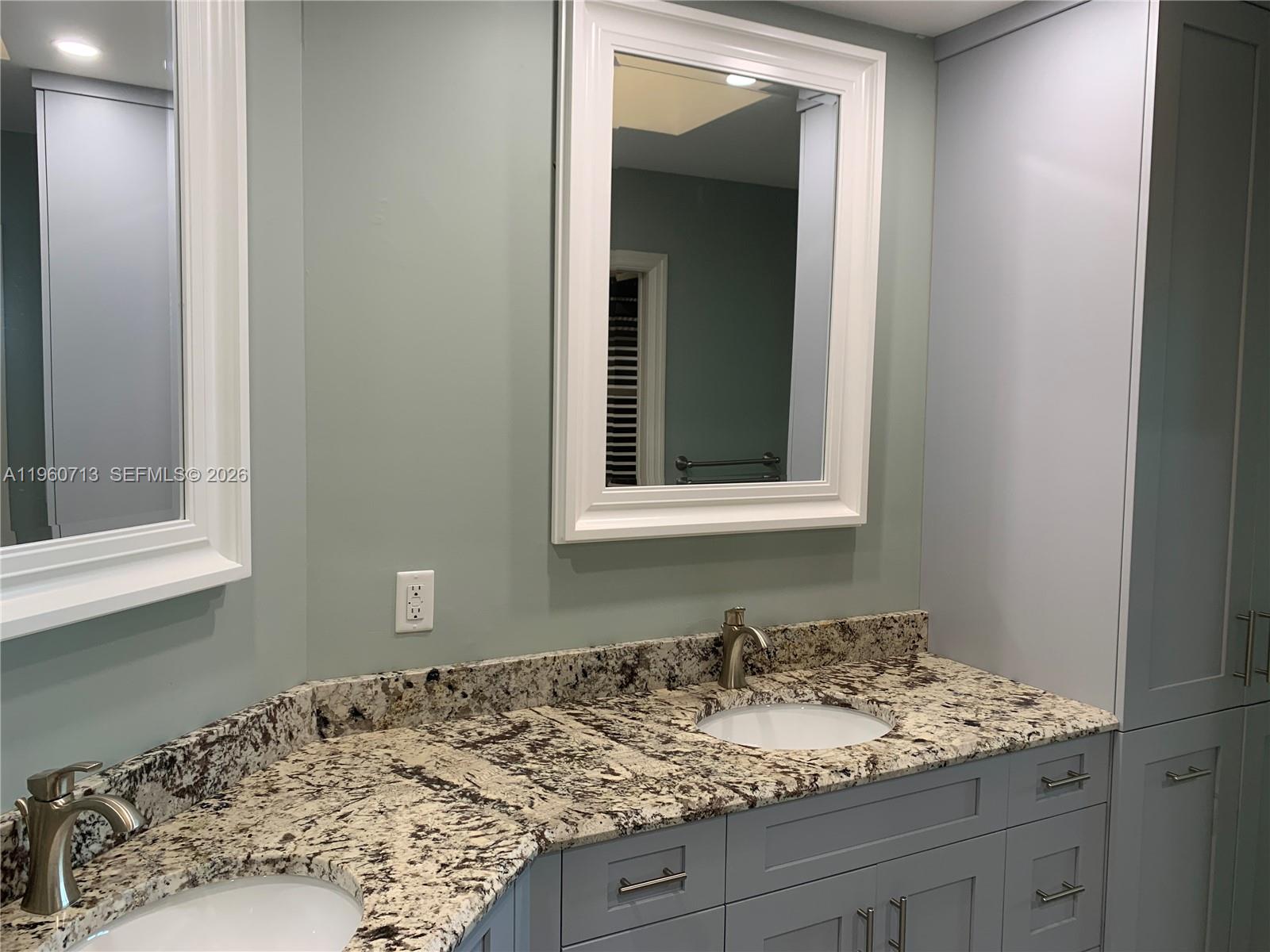 HANSONS LANDING CONDO - Residential