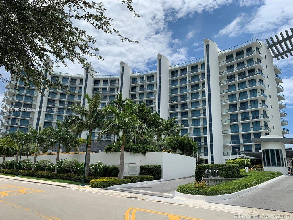 ECHO Aventura - Residential