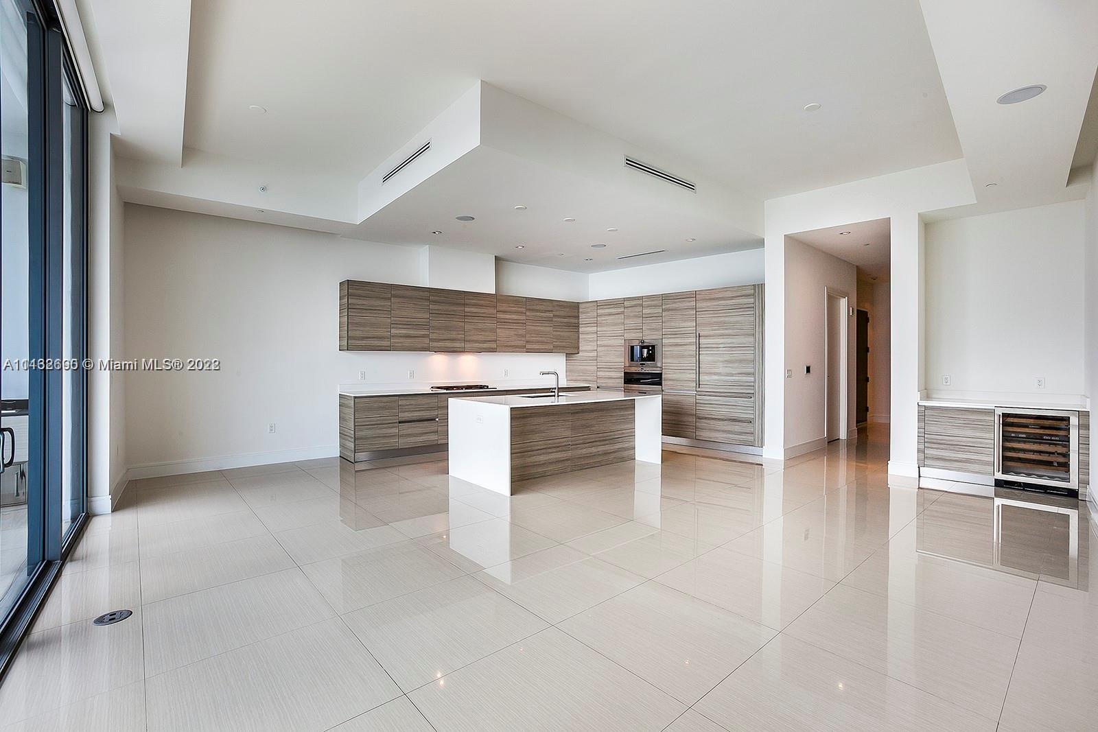ECHO Aventura - Residential