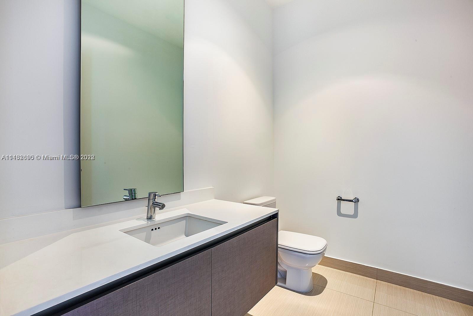 ECHO Aventura - Residential