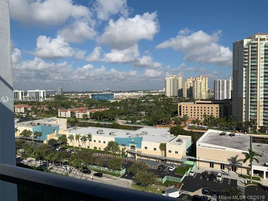 ECHO Aventura - Residential