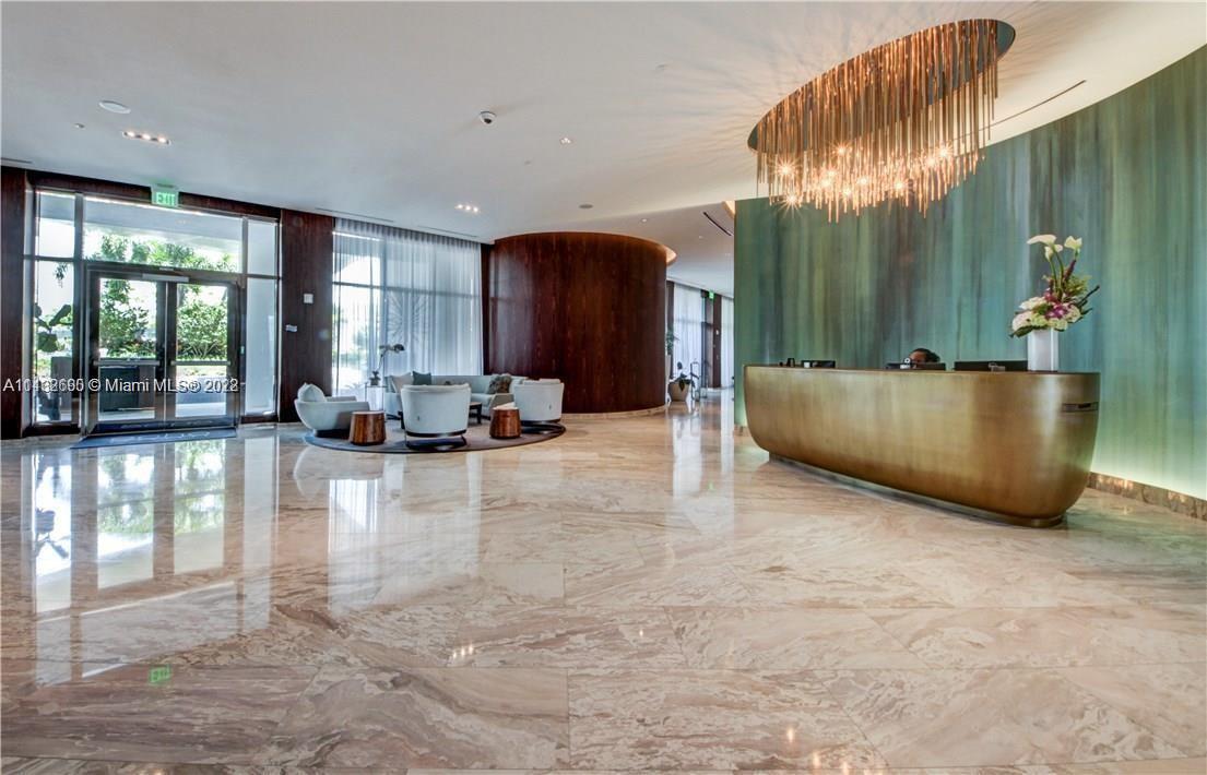 ECHO Aventura - Residential