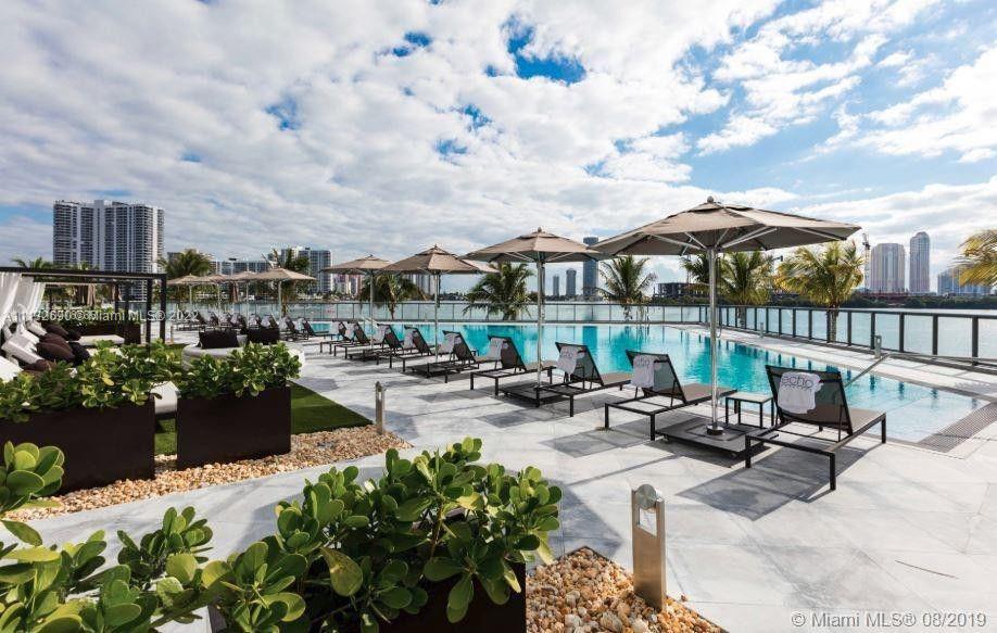 ECHO Aventura - Residential