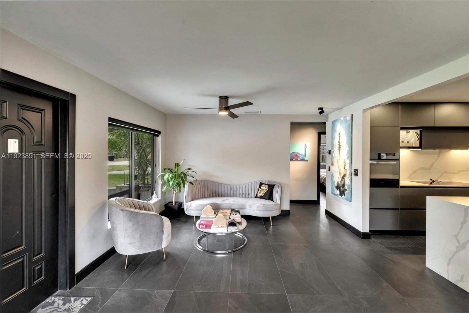 LLOYD ESTATES ADD RESUB - Residential Lease