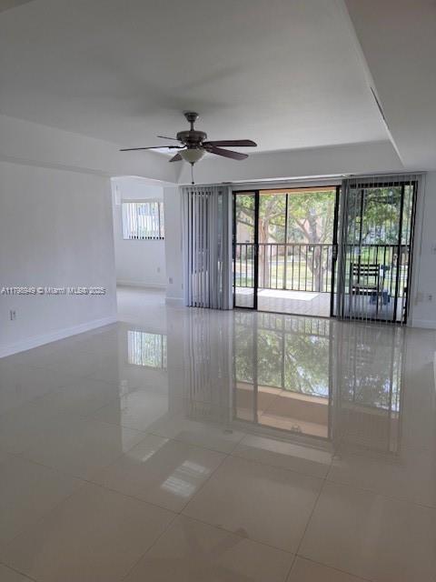 8415 Sw 107th Ave 206 W, Miami, Broward County, Florida - 3 Bedrooms  
2 Bathrooms - 