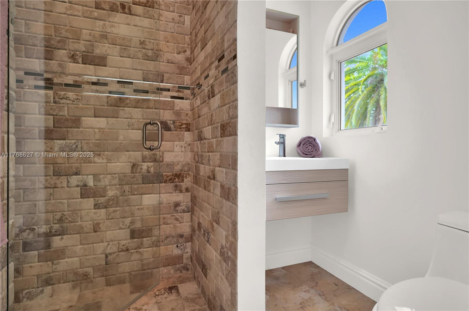 CORAL GABLES SEC E - Residential