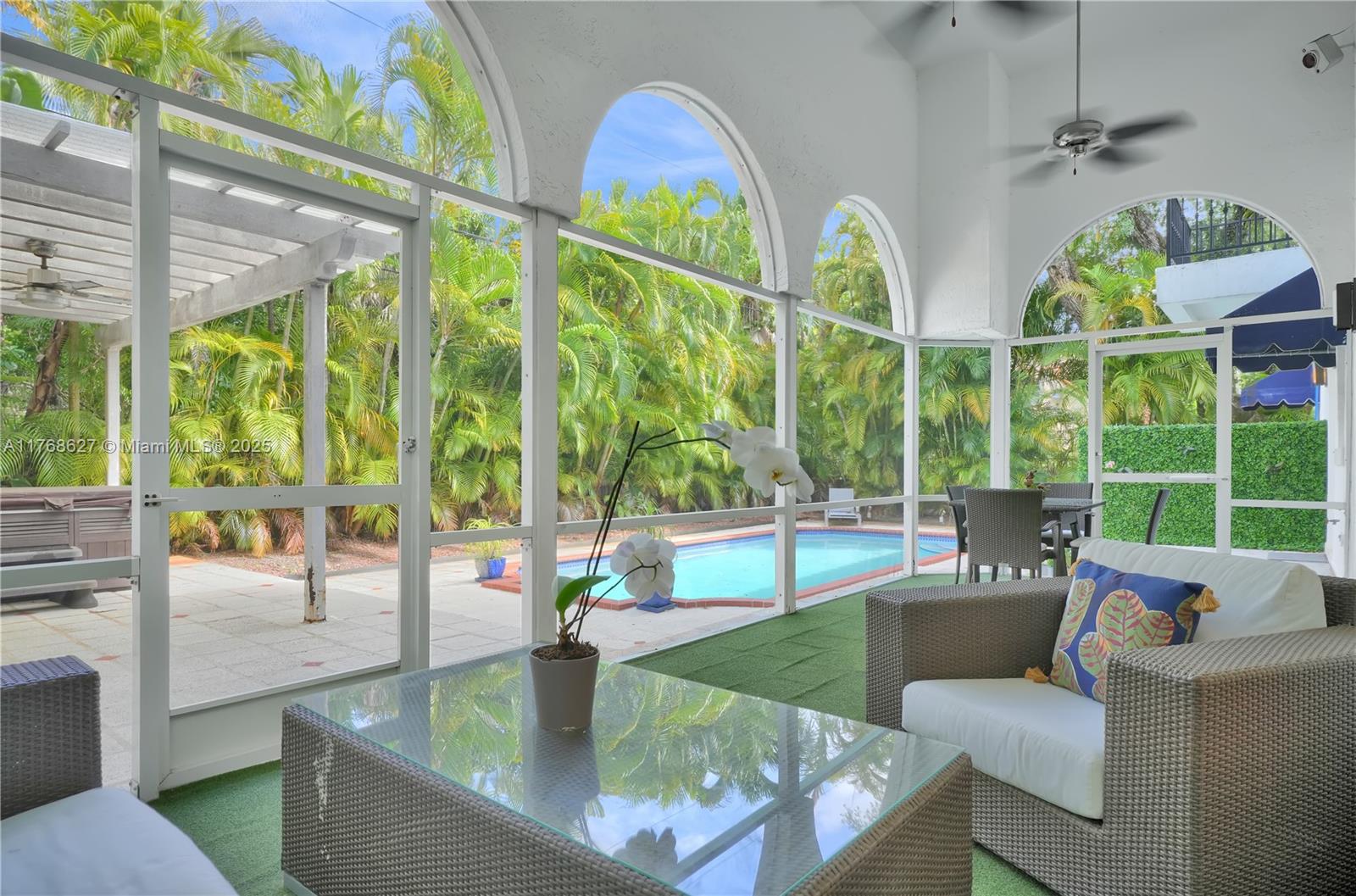 CORAL GABLES SEC E - Residential