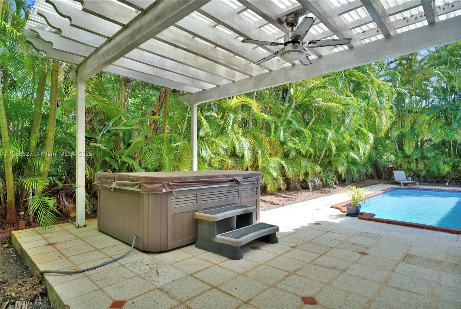 CORAL GABLES SEC E - Residential