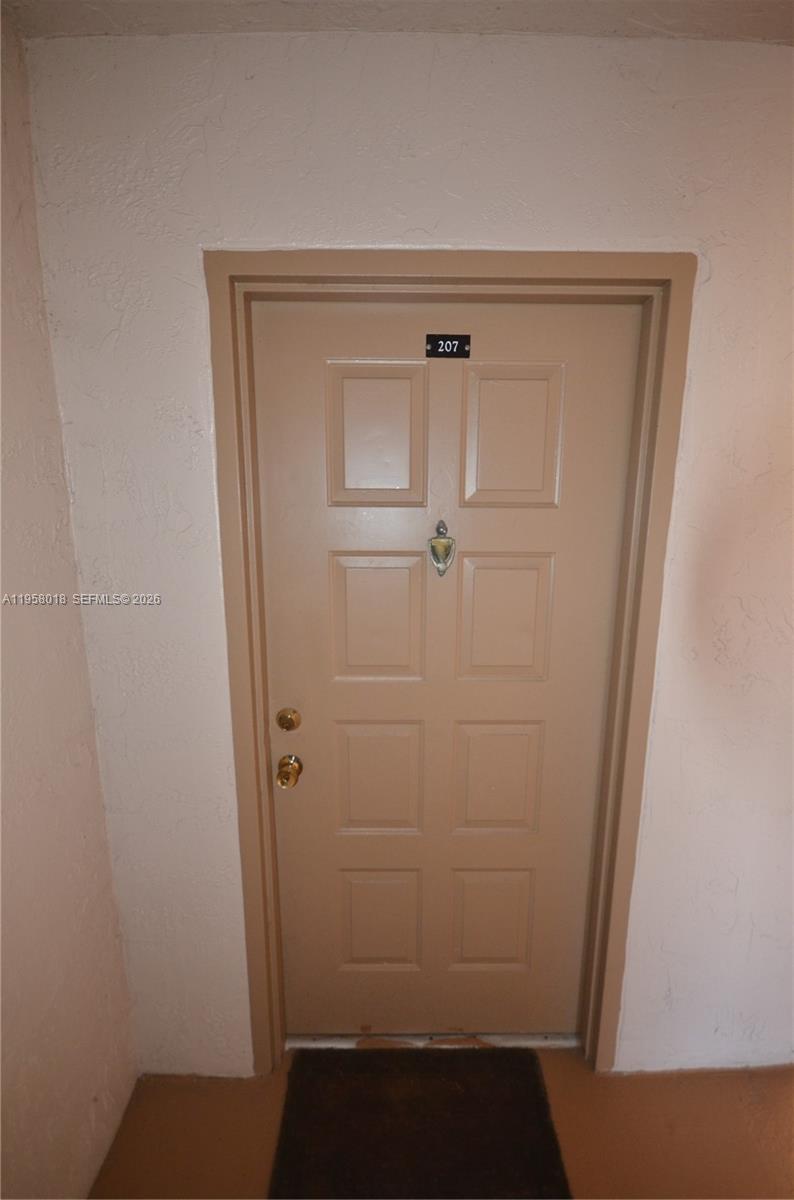 KENDALL LAKE TOWERS CONDO - Residential