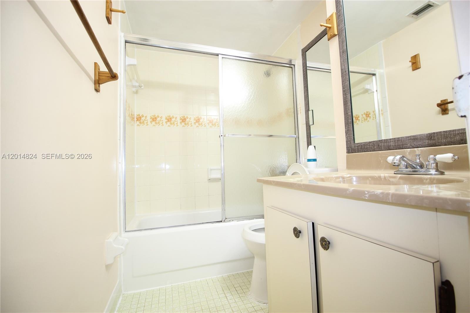 GREYNOLDS PARK CLUB CONDO - Residential Lease