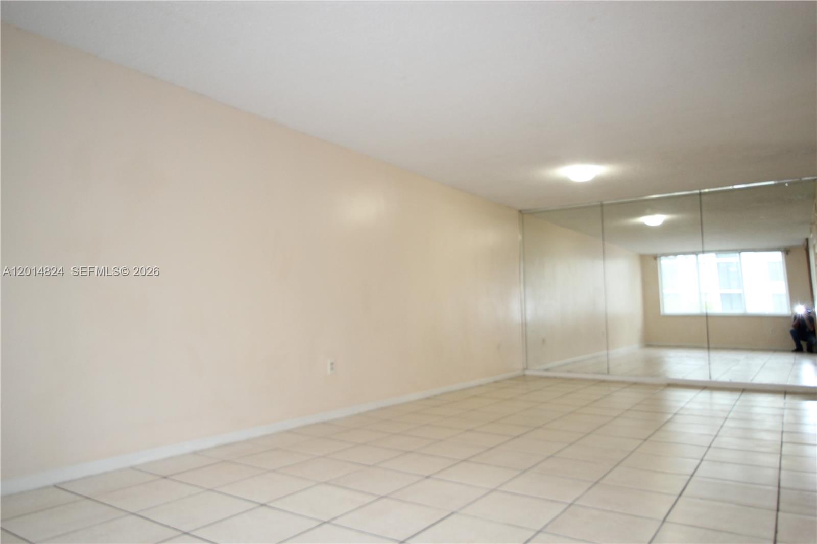 GREYNOLDS PARK CLUB CONDO - Residential Lease