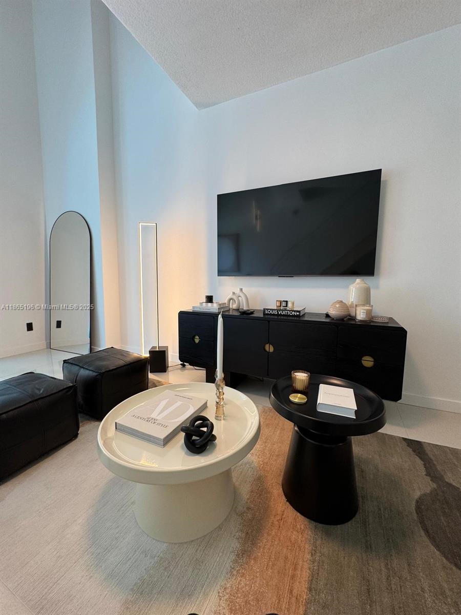 INFINITY AT BRICKELL COND - Residential