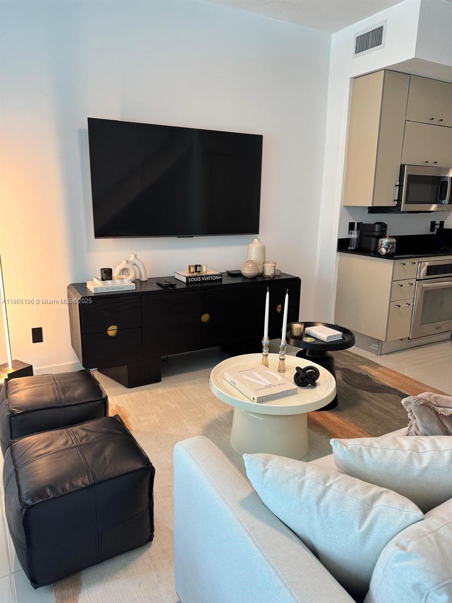 INFINITY AT BRICKELL COND - Residential