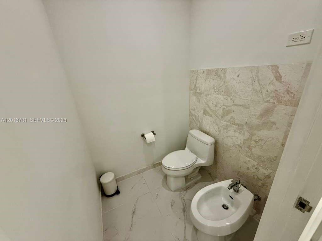 ASIA CONDO - Residential Lease