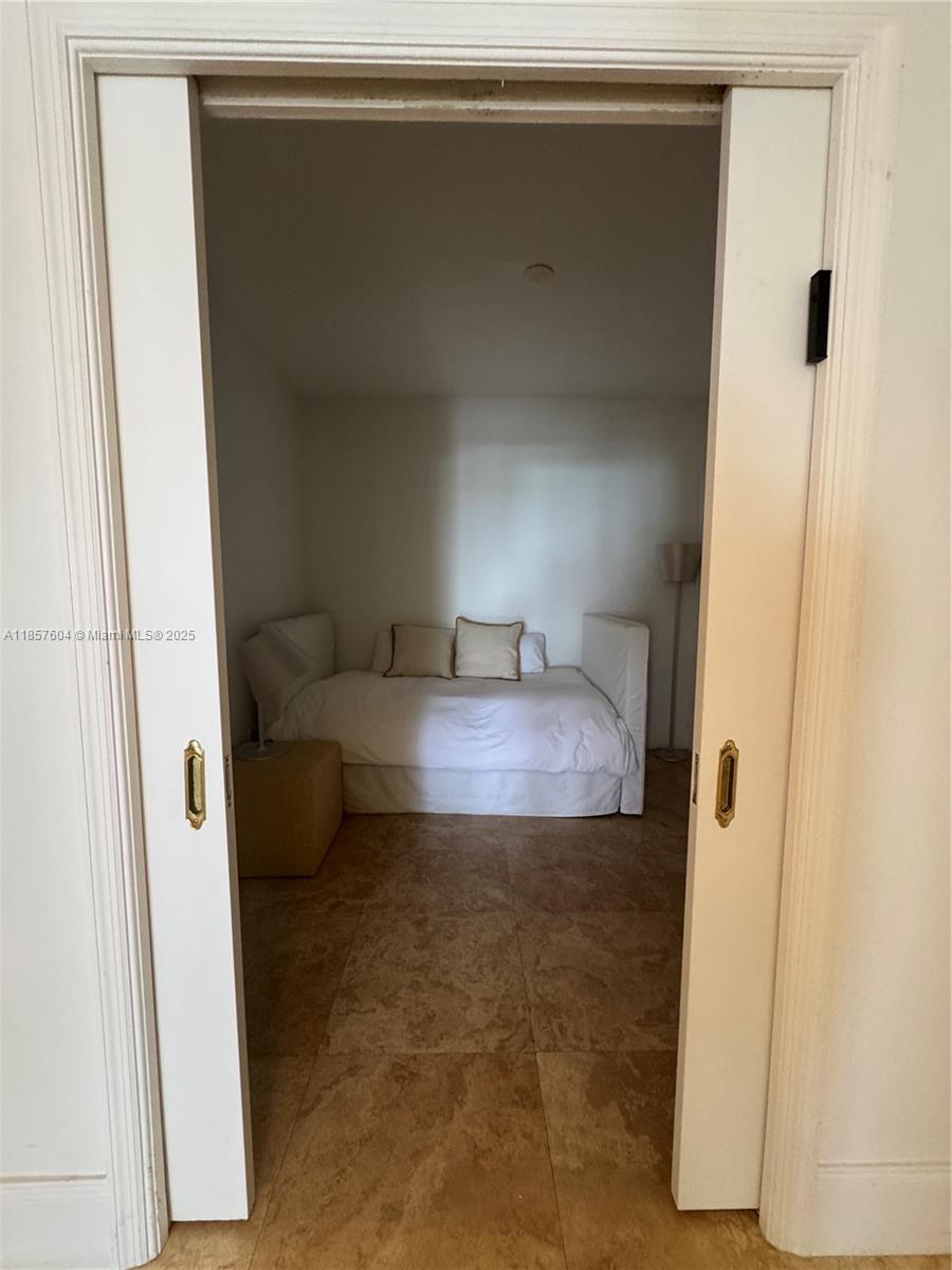 SOLIMAR CONDO - Residential