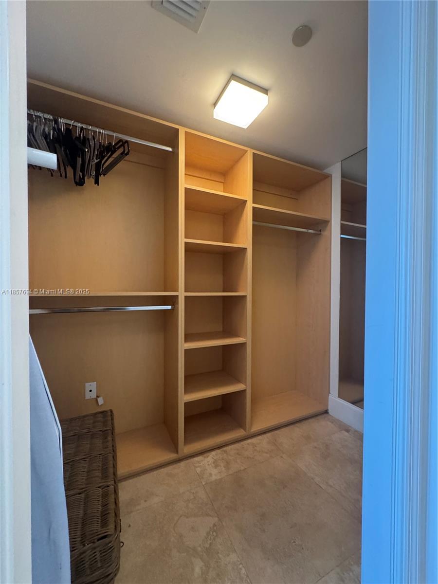 SOLIMAR CONDO - Residential