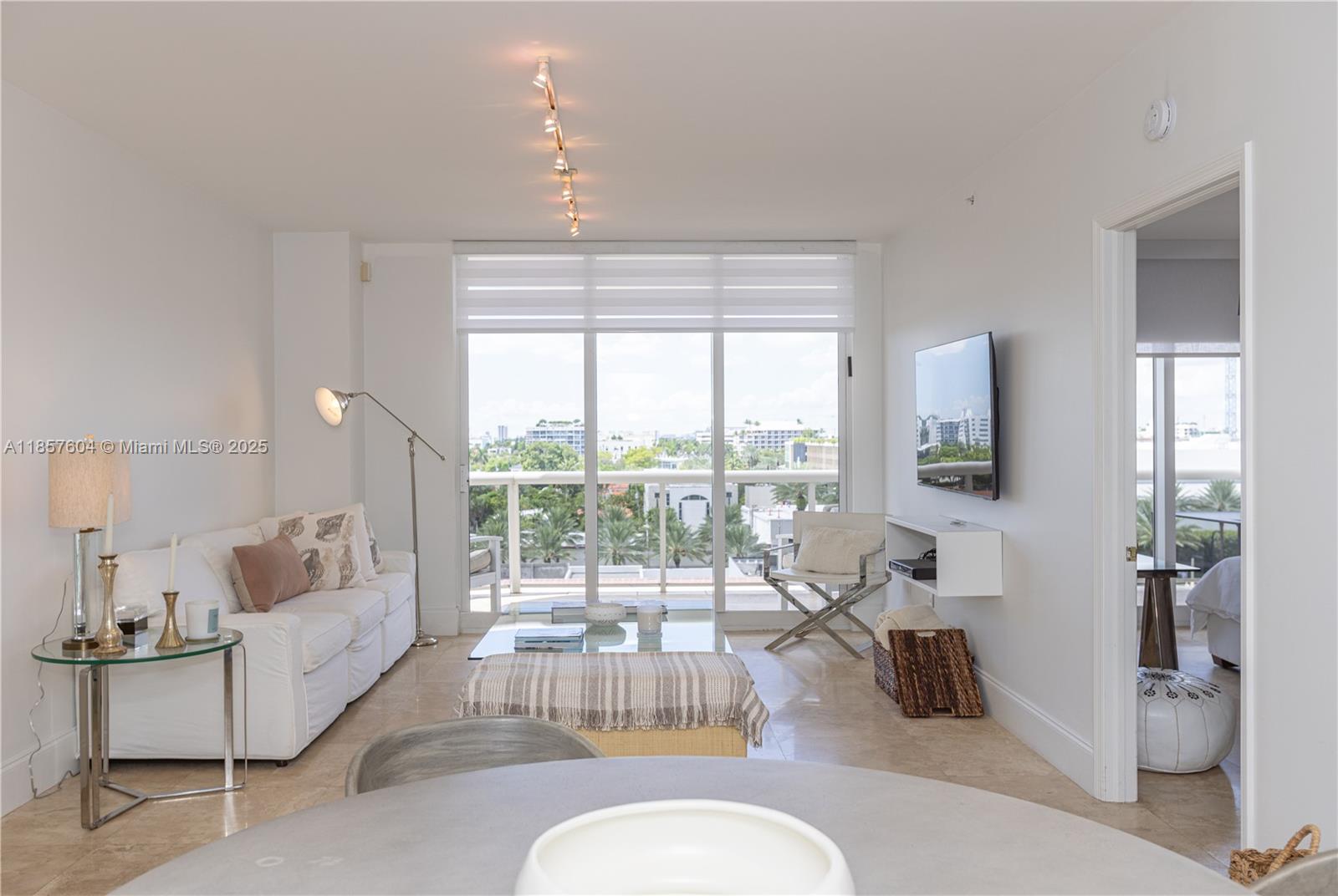 9595 Collins Ave N6-F