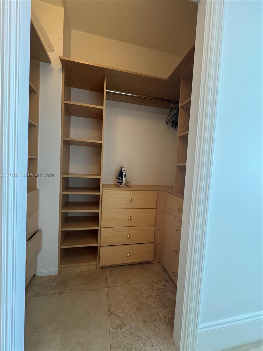 SOLIMAR CONDO - Residential