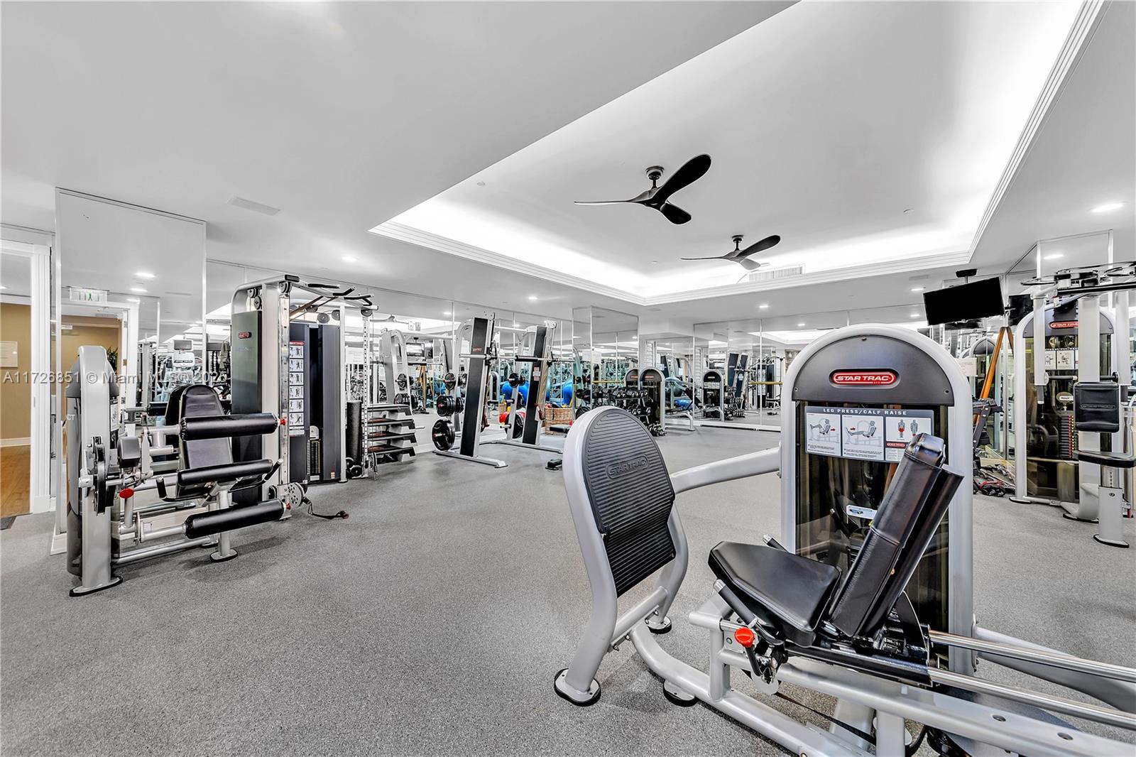 THE PALACE AT BAL HARBOUR - Residential