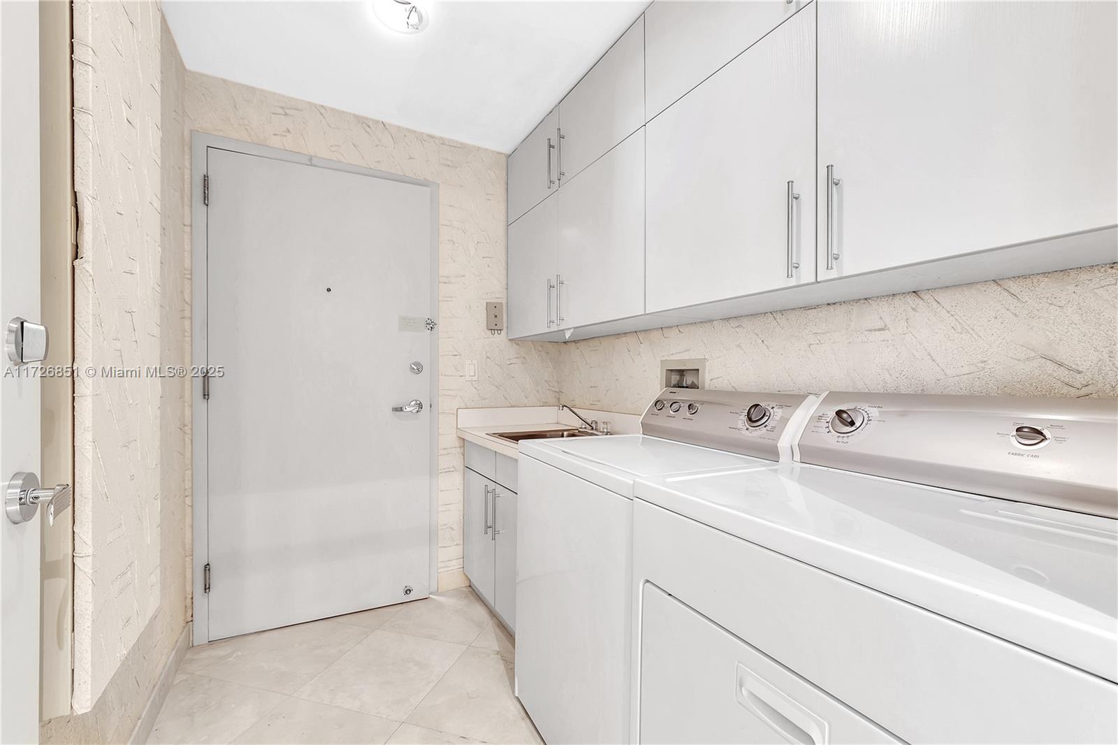 THE PALACE AT BAL HARBOUR - Residential