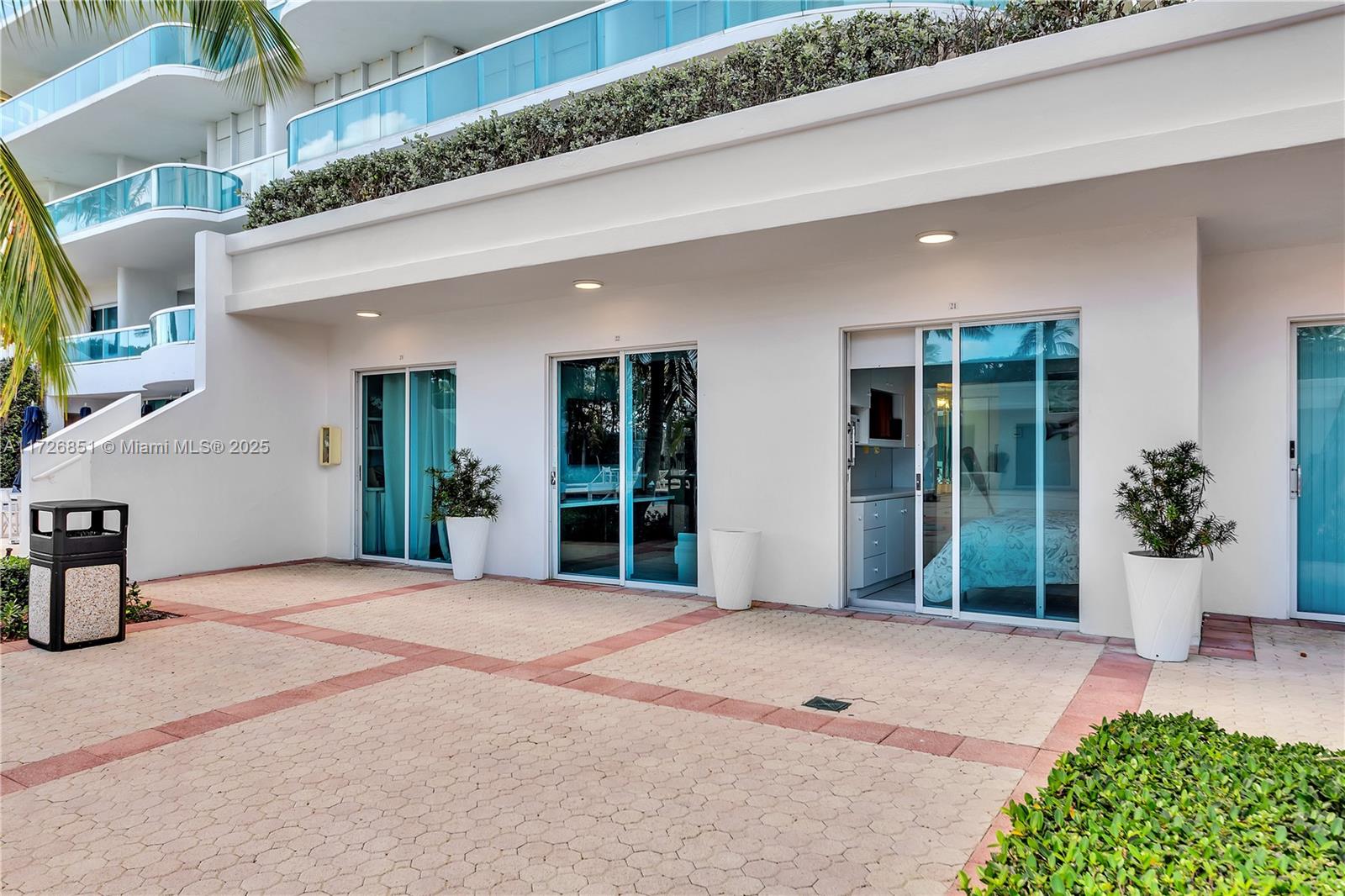 THE PALACE AT BAL HARBOUR - Residential