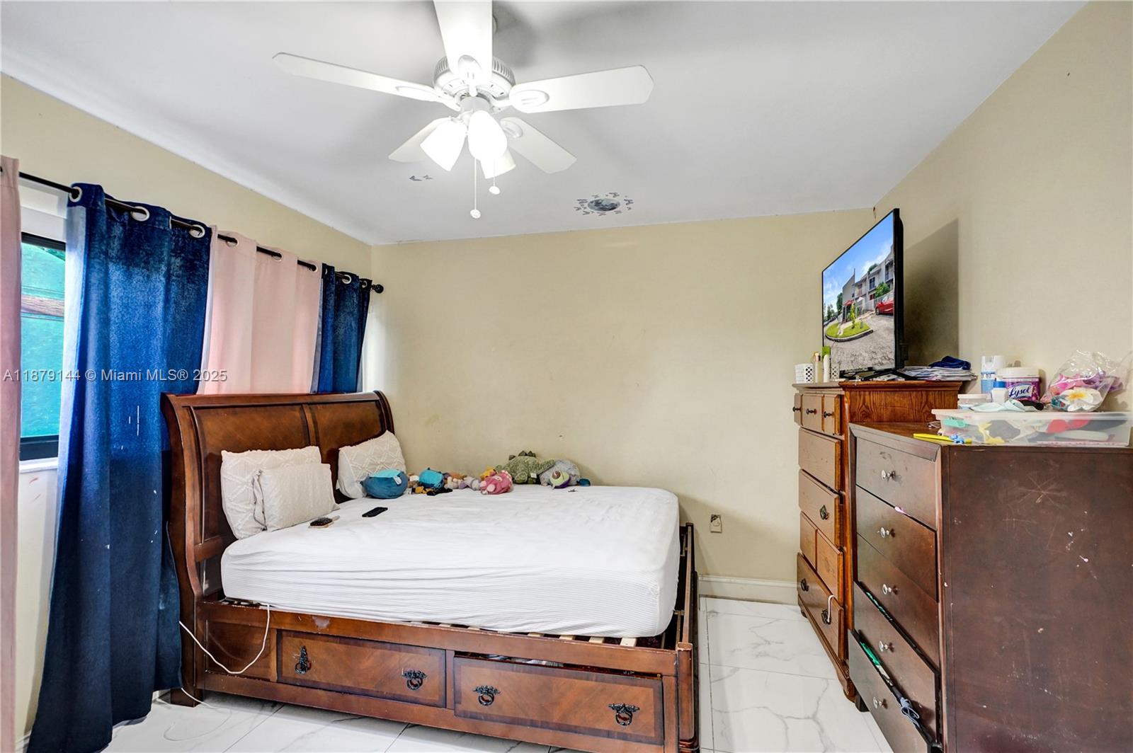 BILTMORE CLUB VILLAS TOWN - Residential