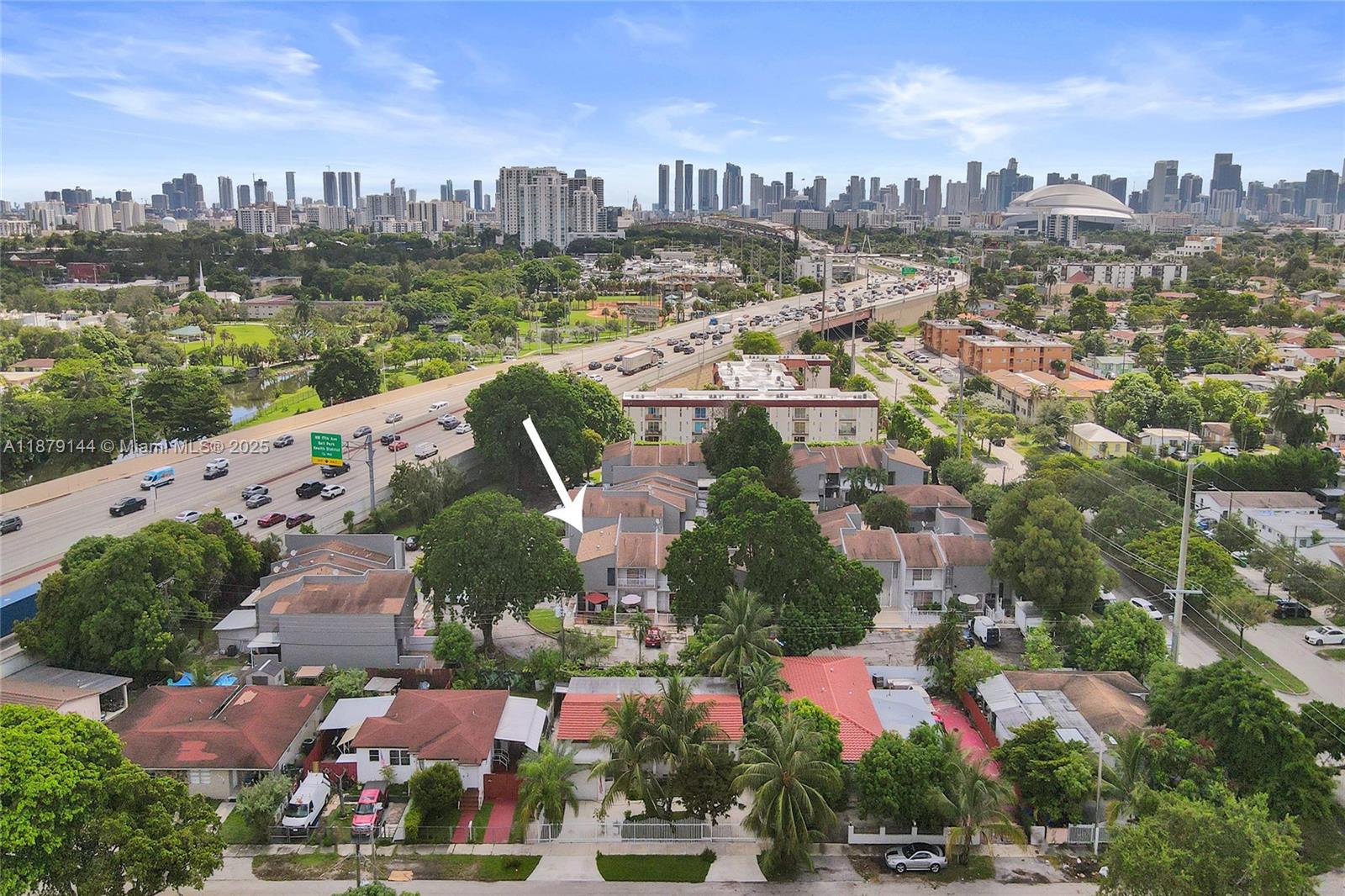 BILTMORE CLUB VILLAS TOWN - Residential