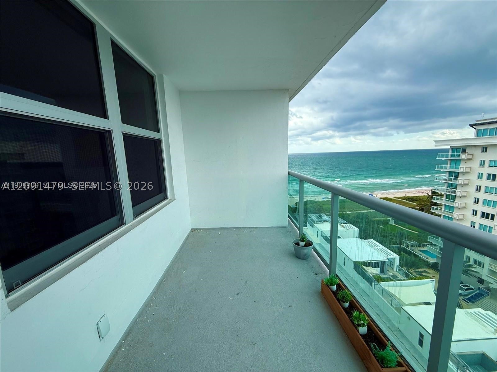 9511 Collins Ave 1208