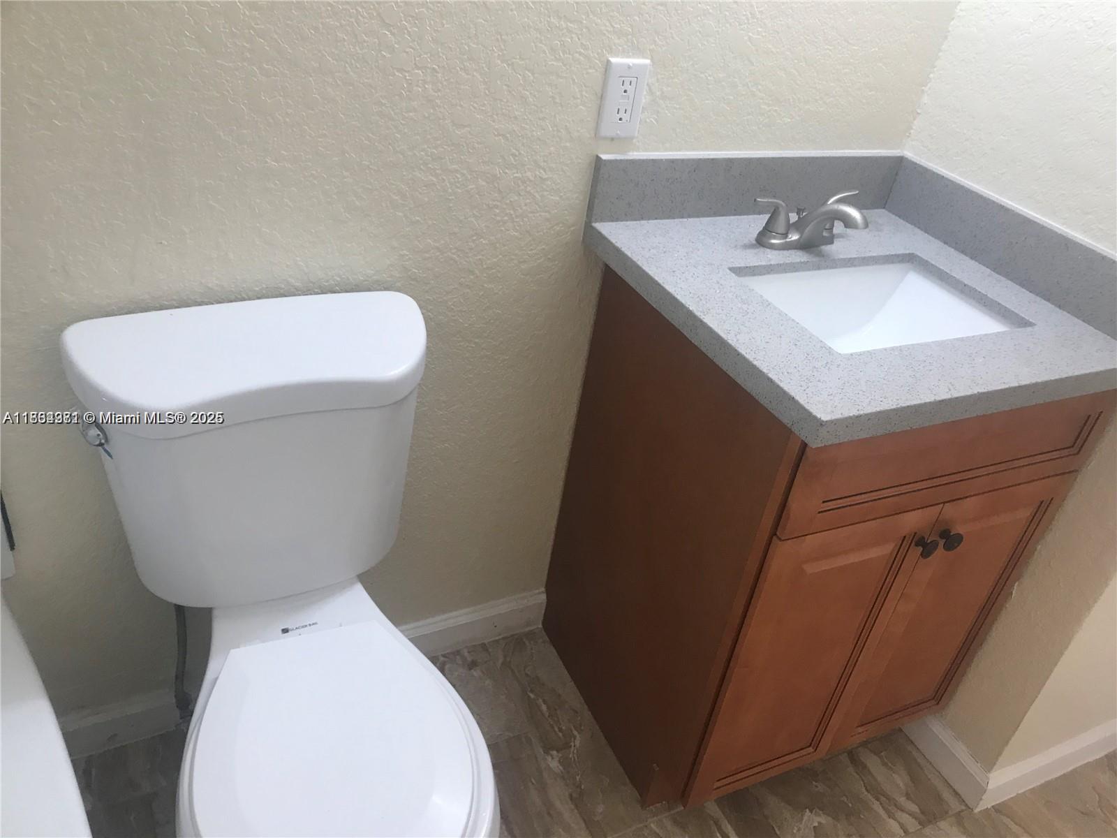 4971 NW 13th St nw, Lauderhill, FL, 33313/$950 1 4971 NW 13th St nw