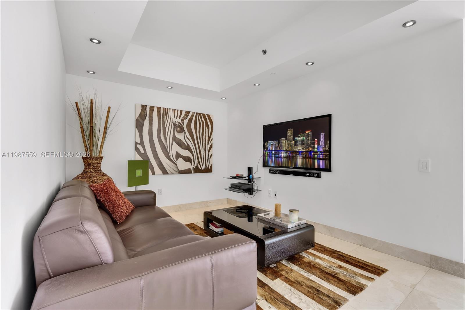 ICON CONDO - Residential Lease