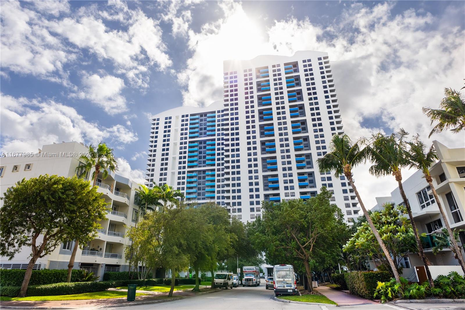 THE WAVERLY AT SOUTH BEAC - Residential