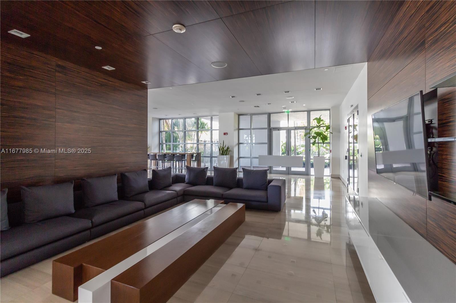 THE WAVERLY AT SOUTH BEAC - Residential