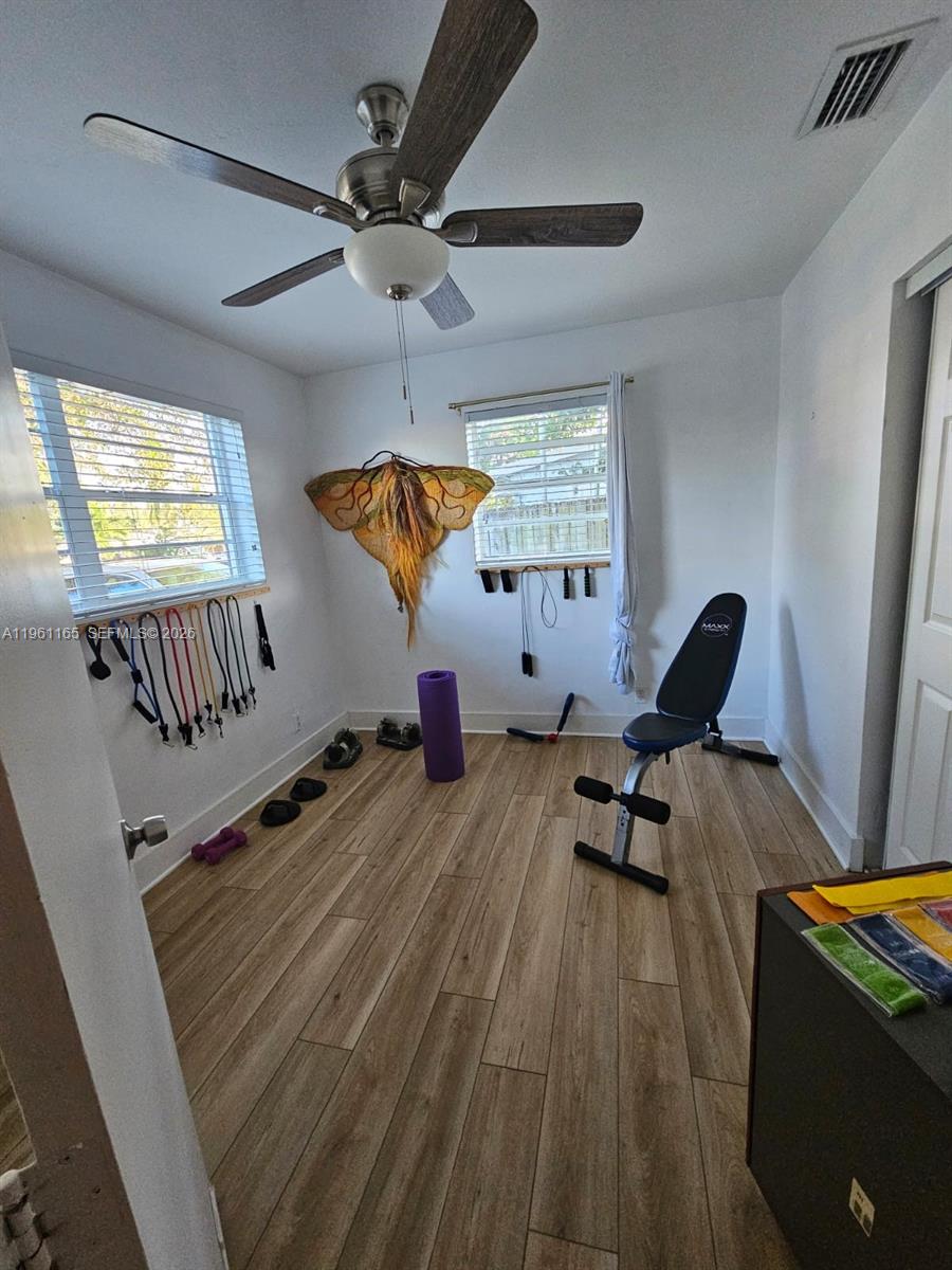 TWIN LAKES HOMES SEC 4 - Residential