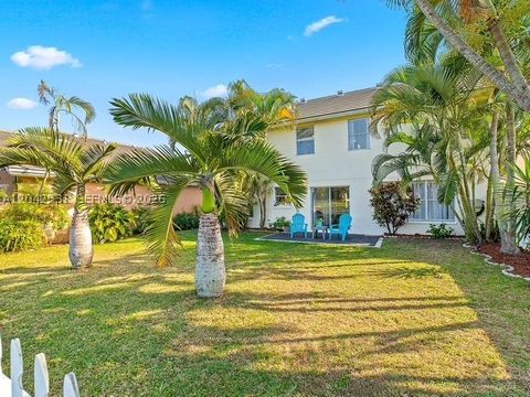 Tiny photo for 4351 Leicester Ct, West Palm Beach, FL 33409 (MLS # A12042531)