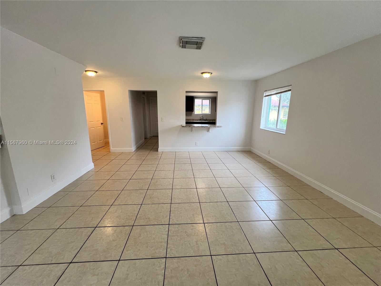 PALM BEACH FARMS CO 7 - Residential Lease